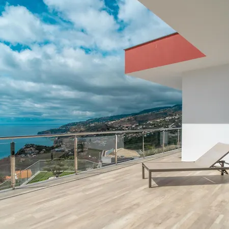 Villa Rich *