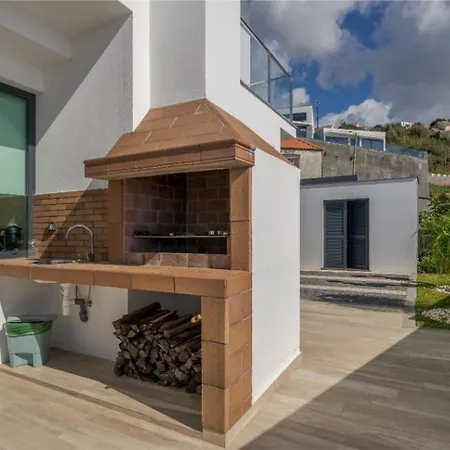 Celeste Villa Ribeira Brava